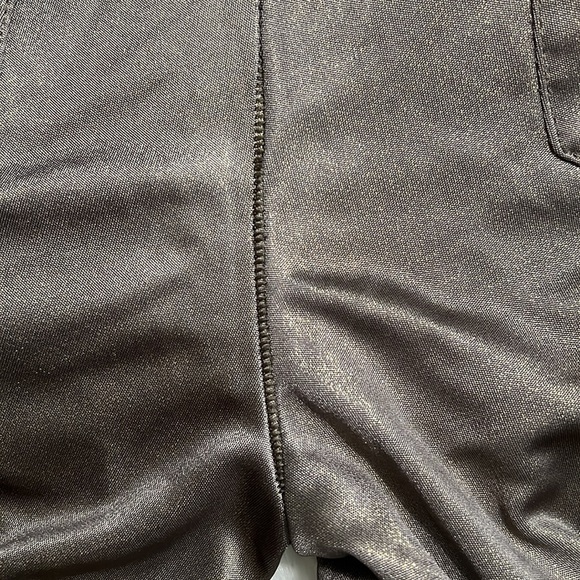 CHANEL GOLD SHIMMER LEGGINGS Pants sz 36 - Picture 12 of 16